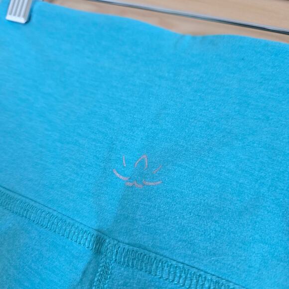 Beyond Yoga Spacedye Walk & Talk High Waisted Capri Leggings M Blue - Picture 4 of 10